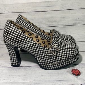 TUK Houndstooth Heels shoes Size 8